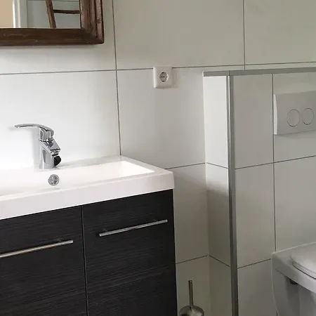 Comfortable Bungalow With A Terrace At The Bedafse Bergen * Uden